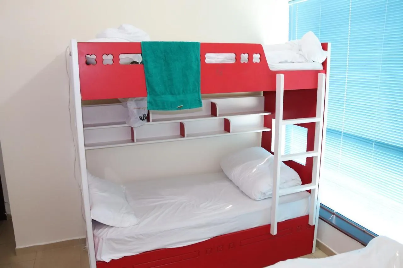 California Hostel Dubai Beach 0*,