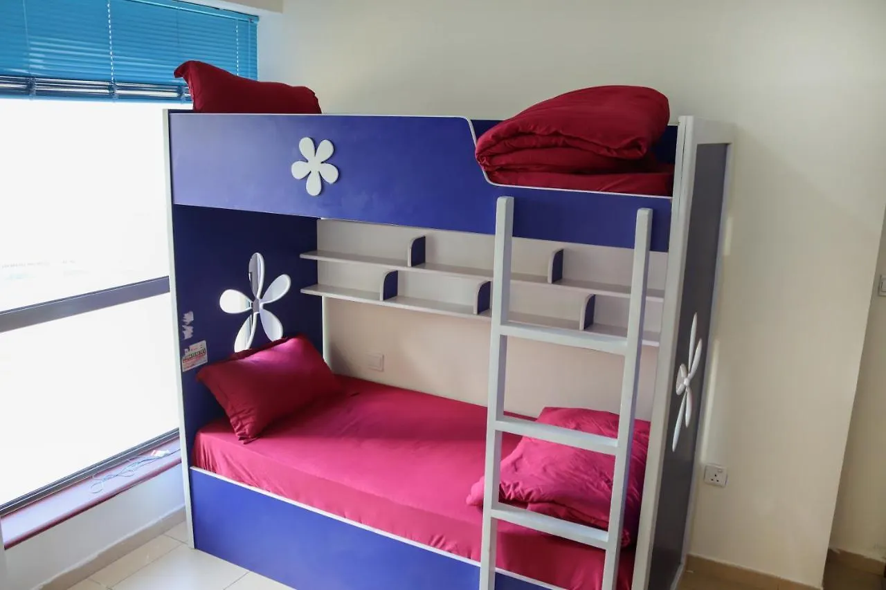 California Hostel Dubai Beach